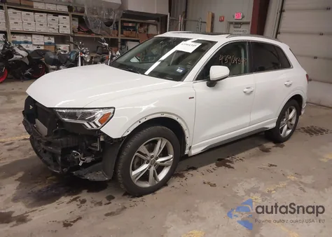 2019 Audi Q3 2.0T S Line Premium из США, поврежденный, VIN WA1EECF30K1071135